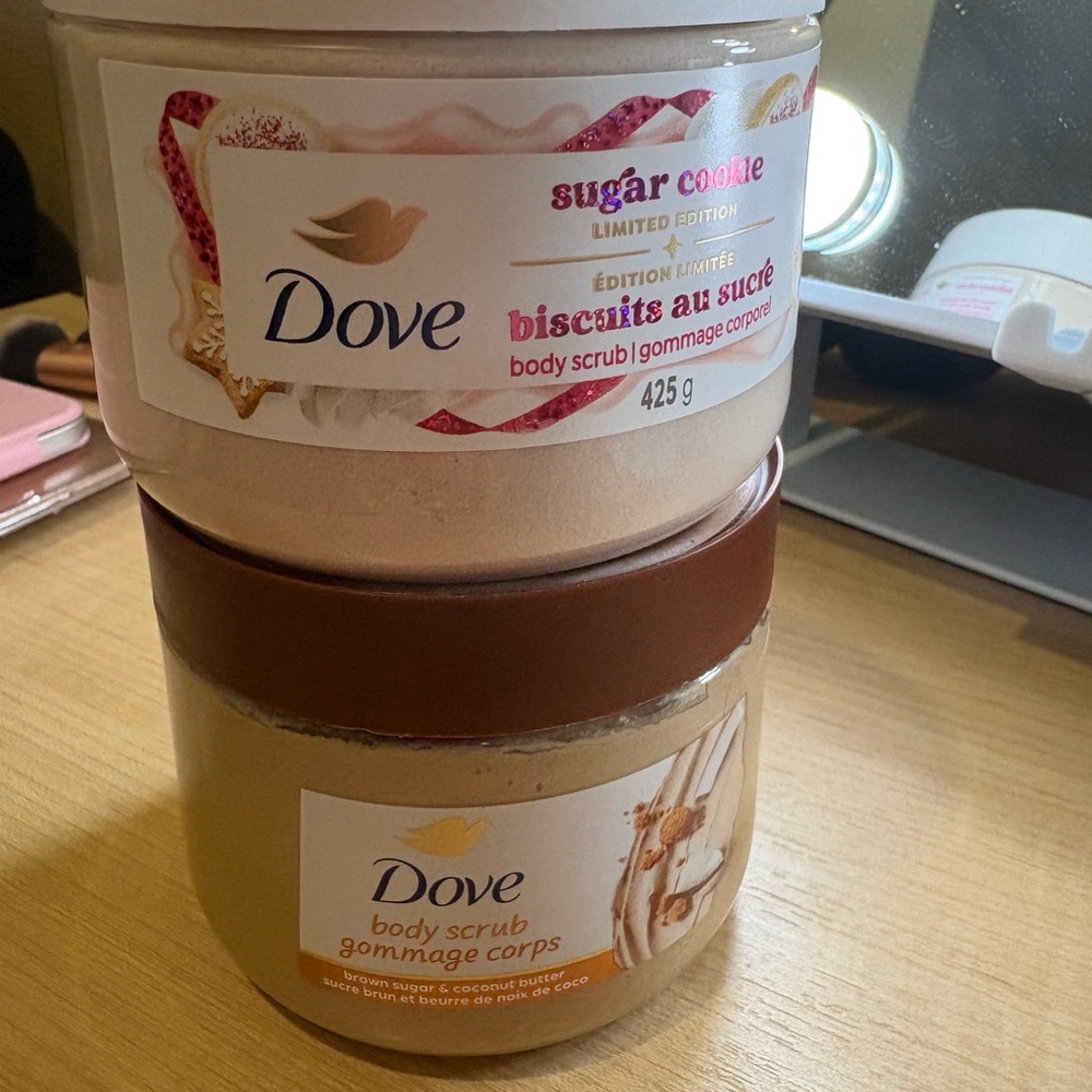 Dove Sugar Cookie Body Scrub - Limited Edition